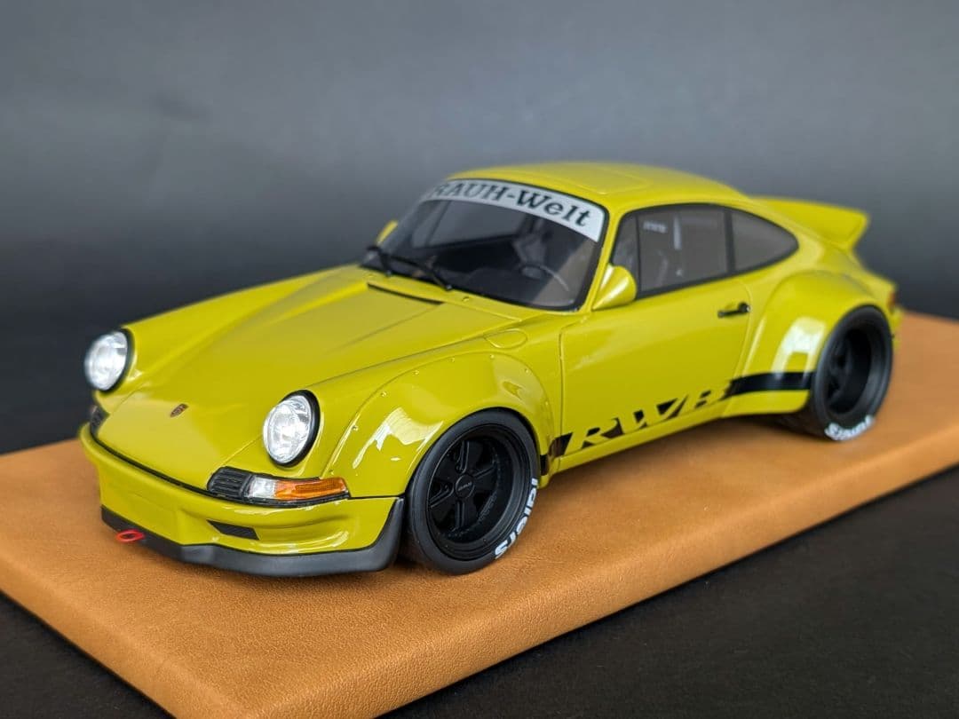 GTスピリット 1/18 PORSCHE 911 RWB カーキグリーン