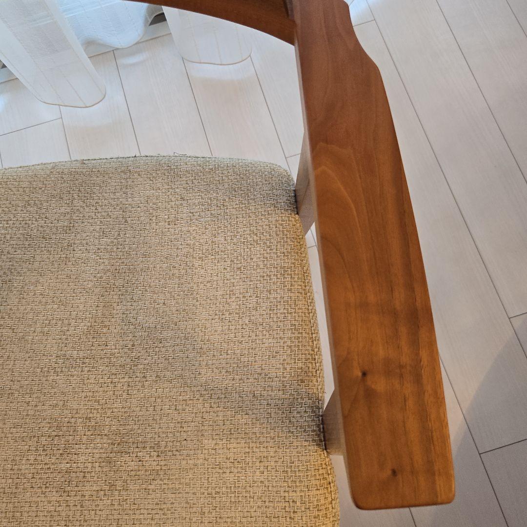 ダイニングチェア　ウォールナット無垢　ファブリック