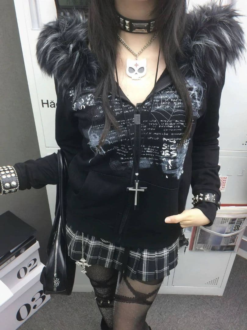 Y2K 地雷系 黒 パーカー ファー付き ジップ ゴシック 可愛い 量産型