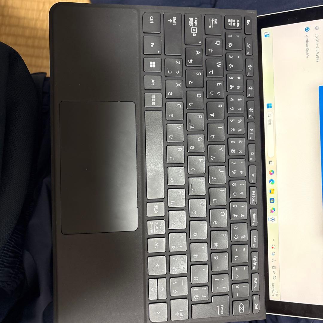 の*り様 surface Go2