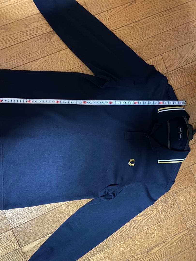 FRED PERRY ワンポイントロゴ刺繍　ポロシャツ
