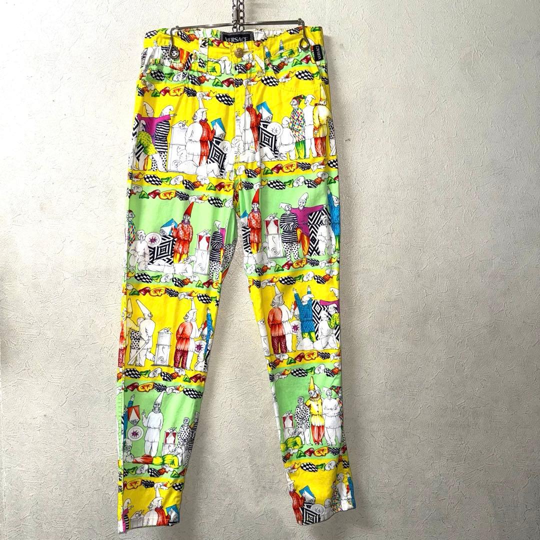 【美品】 VERSACE ヴェルサーチ　柄パンツ　ゴールド　総柄　派手