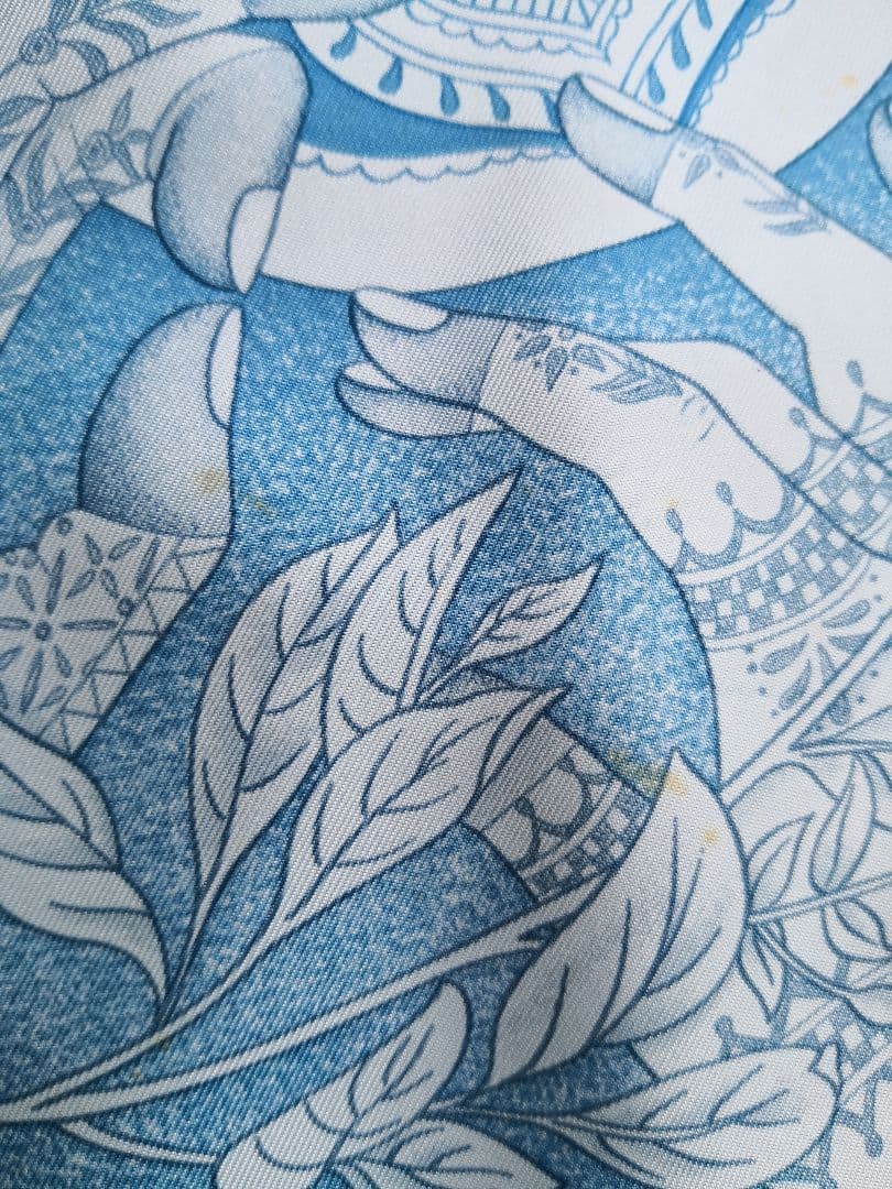 エルメス　HERMES　スカーフ　カレ90　ヘンナの歌