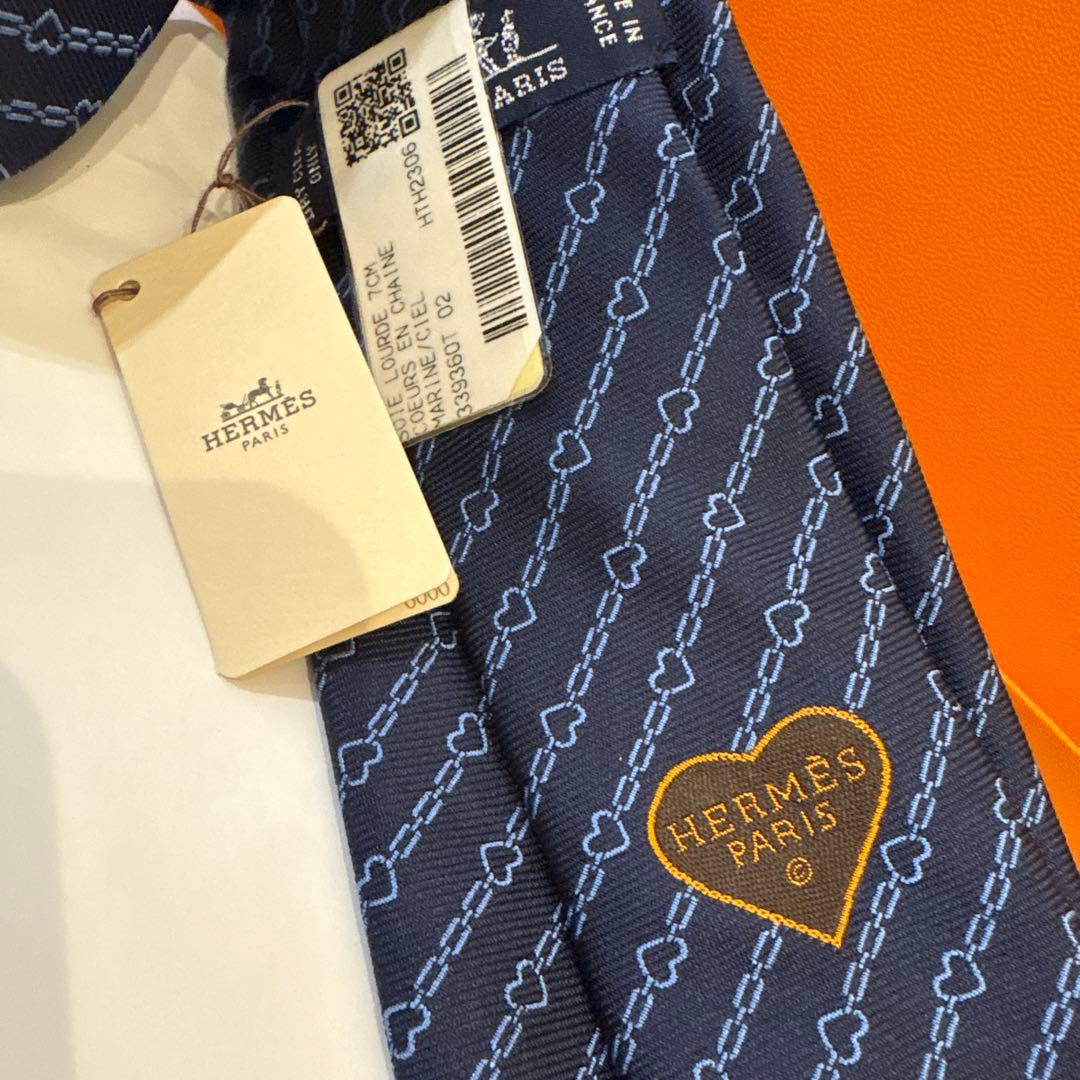新品未使用　HERMES ネクタイ ネイビー ハートデザイン