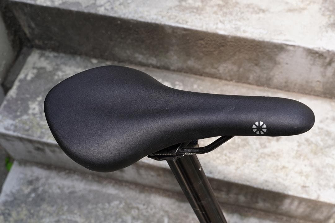 DAHON ダホン MU P8 20インチ 折り畳み自転車 ホワイト ミニベロ