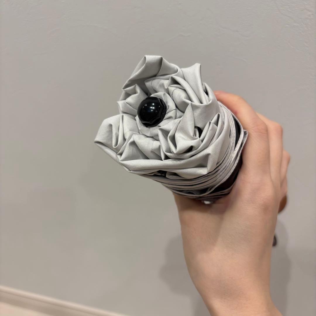 サンバリア100/ホワイト/無地/三段折/完全遮光