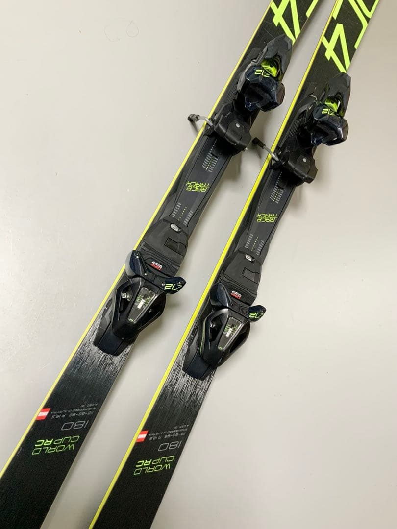 FISCHER RC4 WORLD CUP 180cm 板+ビンディング