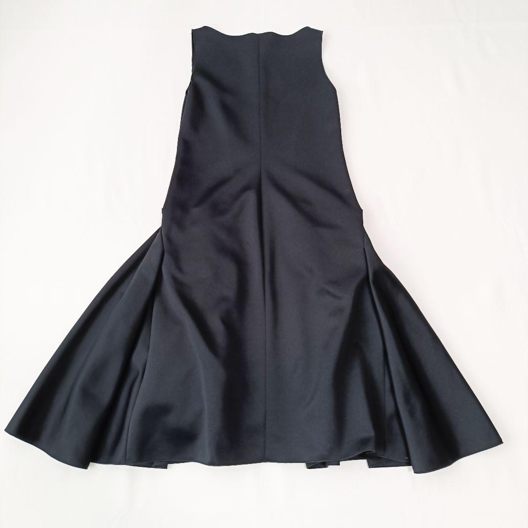 【アルマーニ コレツィオーニ】ロングワンピース　ノースリーブ　フレア　ブラック