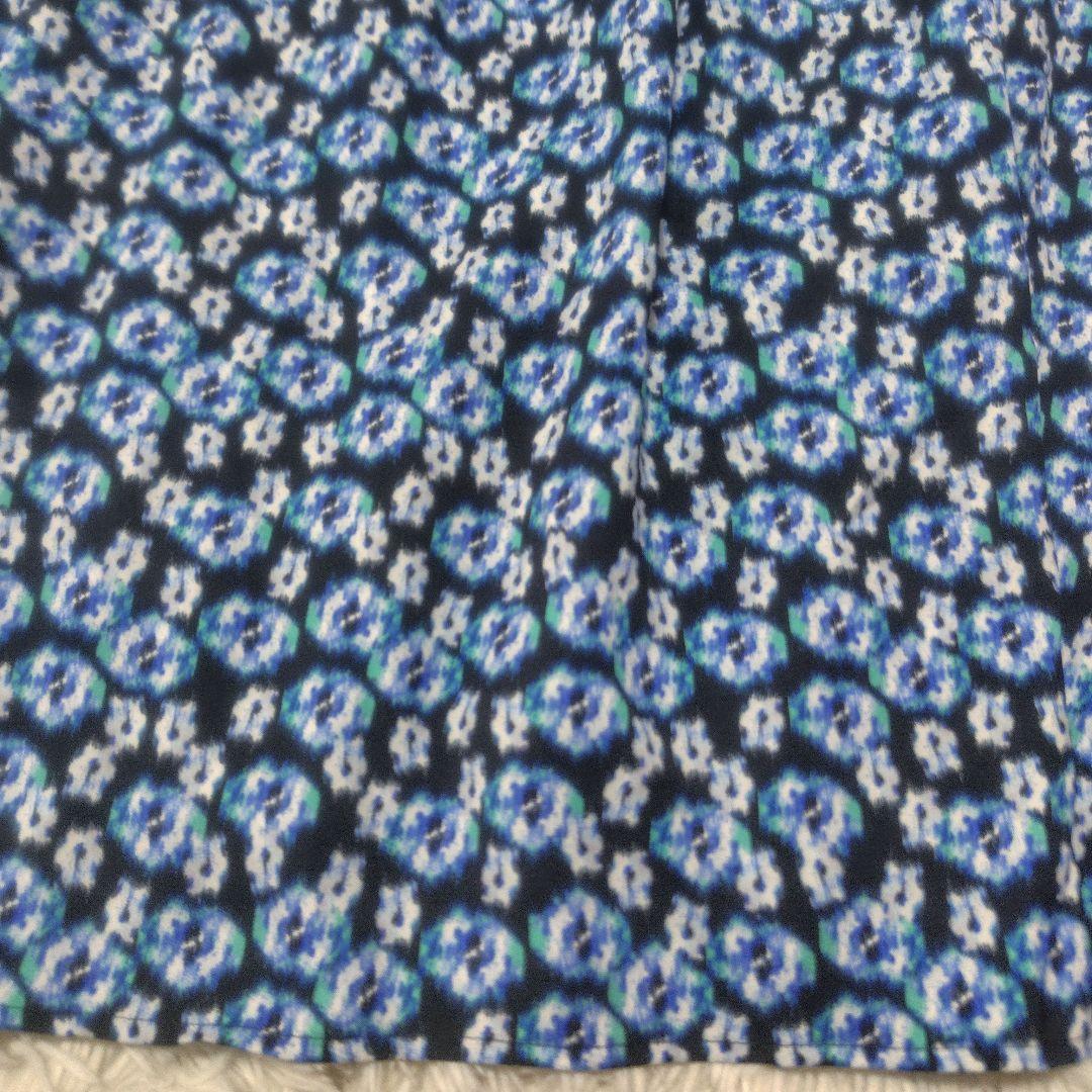 【極美品♡2024】ボールジィ　ブルリーフラワープリントクルーネックワンピース