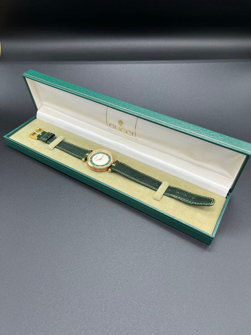 稼働品 GUCCI 腕時計 新品電池交換 レディース シェリーライン 緑 金