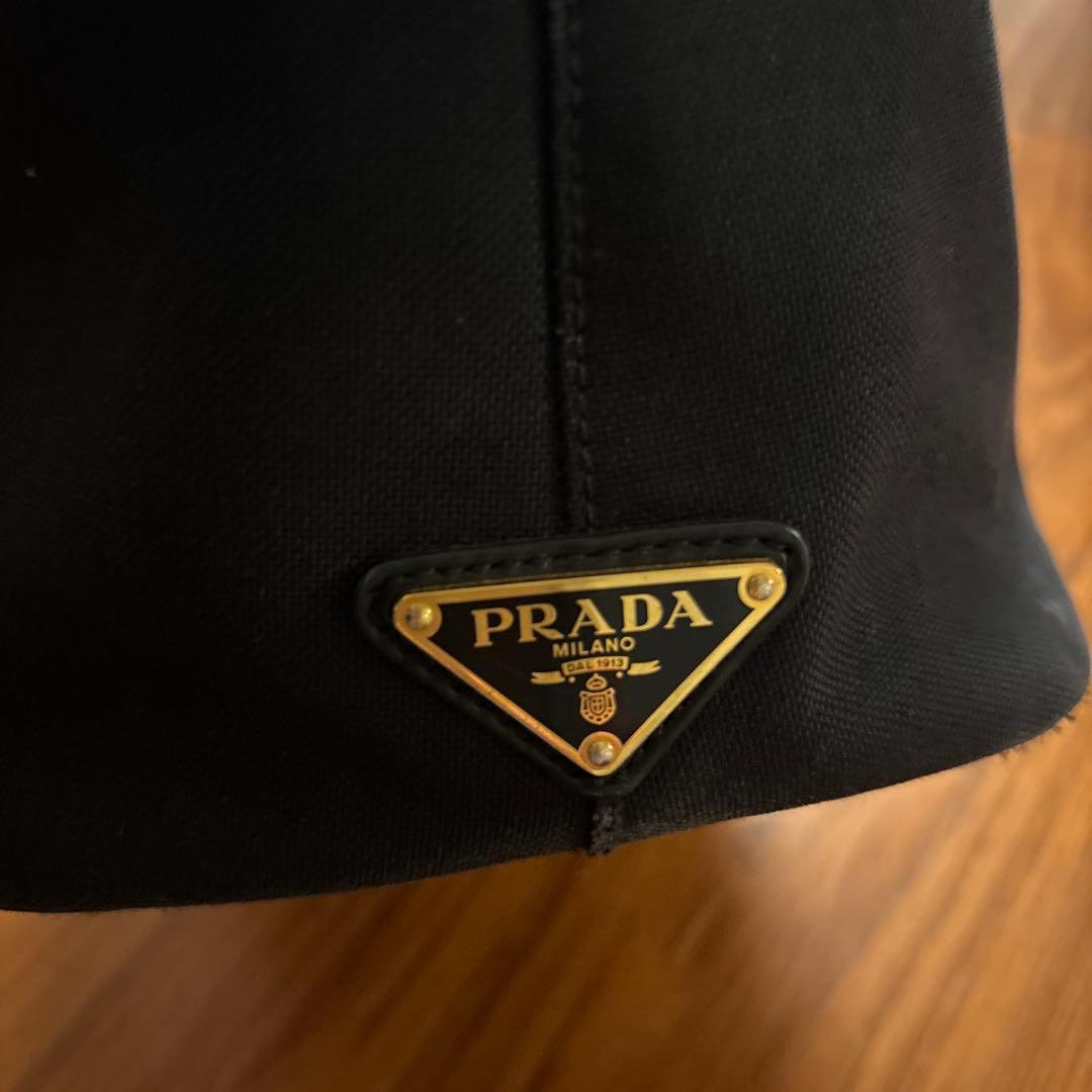 プラダ　キャンバストートバック