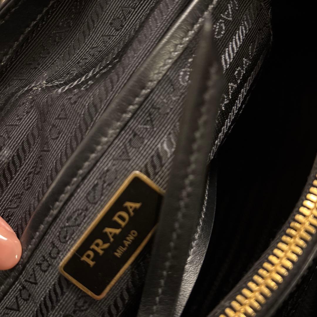 プラダ　キャンバストートバック