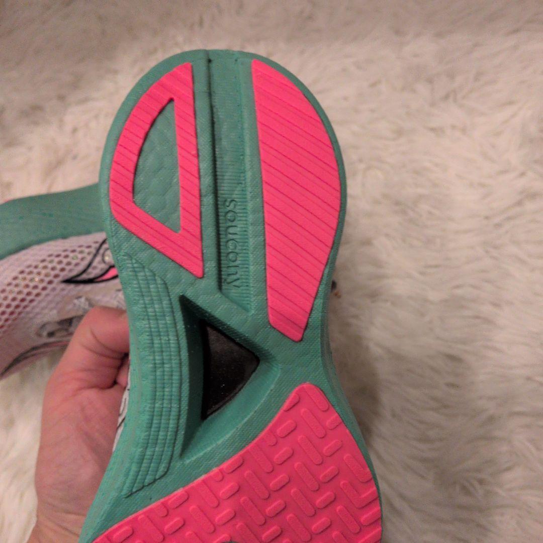 サッカニーエンドルフィンプロ3 23 未使用 マラソン