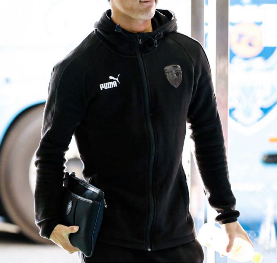 横浜FC2023移動着フードジャケットL新品未使用ラベル付きプーマ