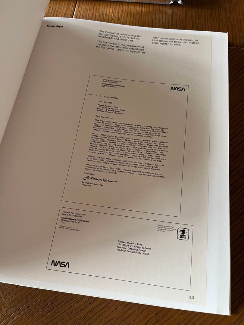 NASA グラフィックスタンダードマニュアル