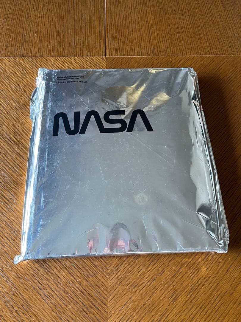 NASA グラフィックスタンダードマニュアル