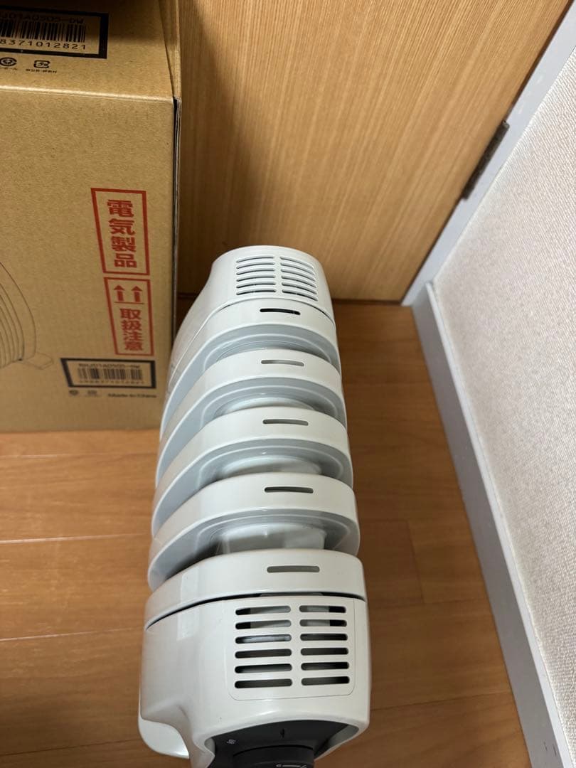 DeLonghi デロンギ　オイルヒーター　ミニ　RHJ01A0505-DW