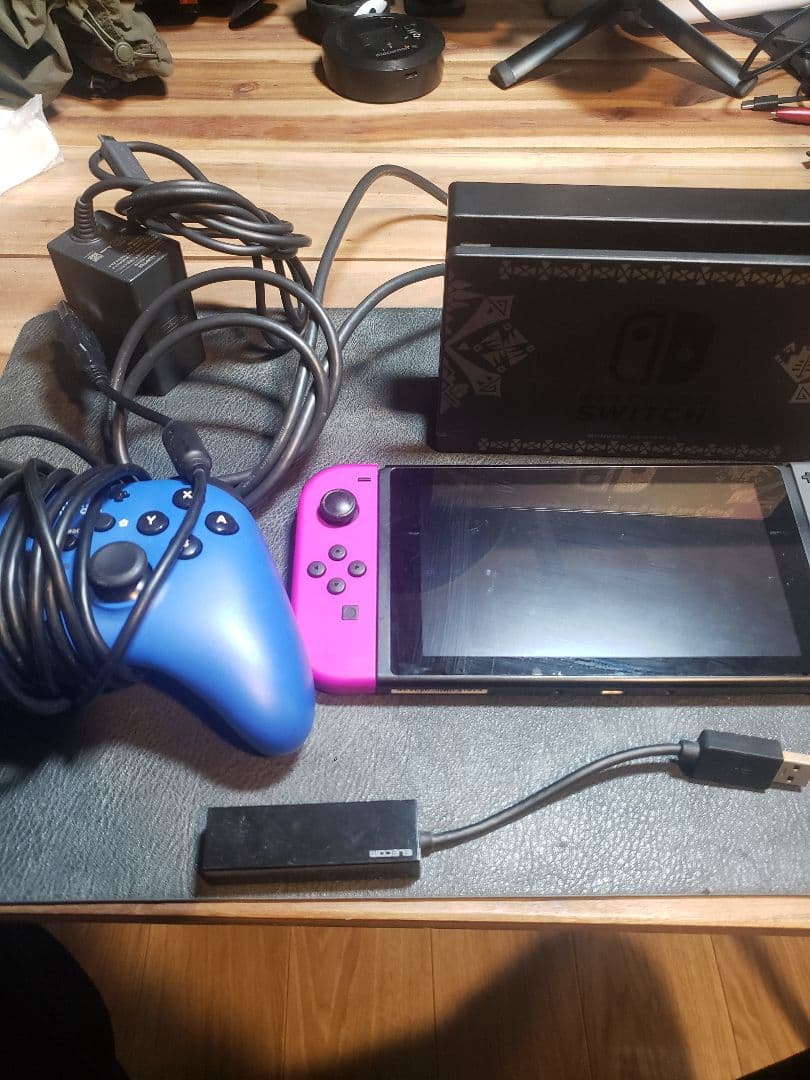 Nintendo Switch 本体　ホリコン付き