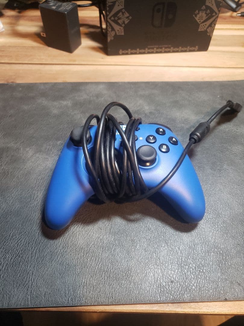 Nintendo Switch 本体　ホリコン付き