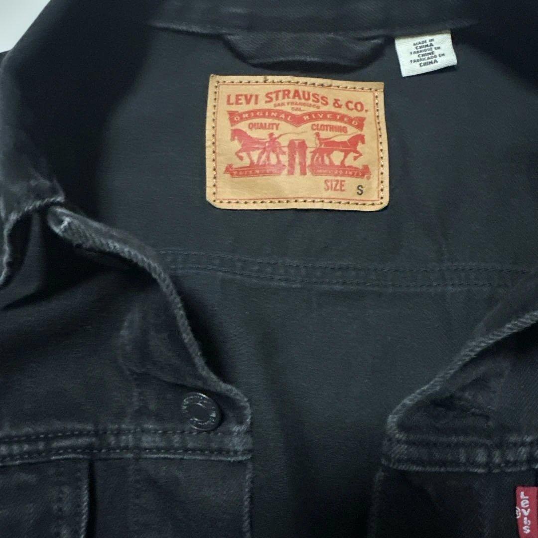 Levi's ブラックデニムジャケット