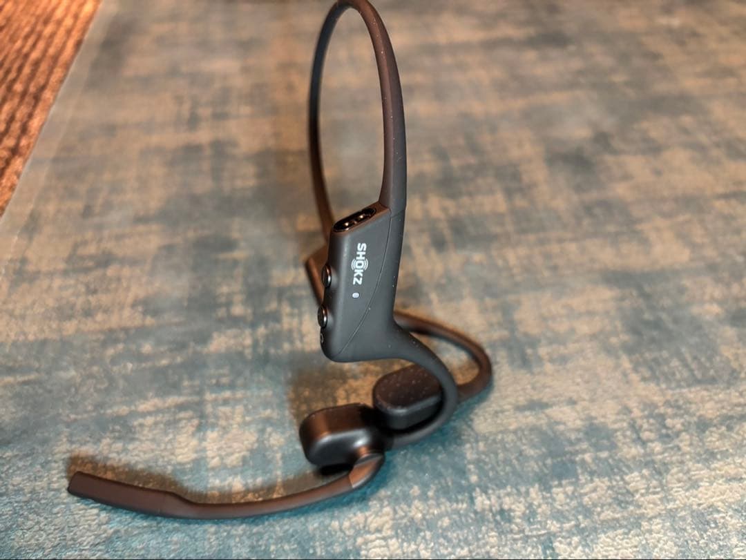 Shokz (ショックス) OpenComm 2 イヤホン 骨伝導 美品