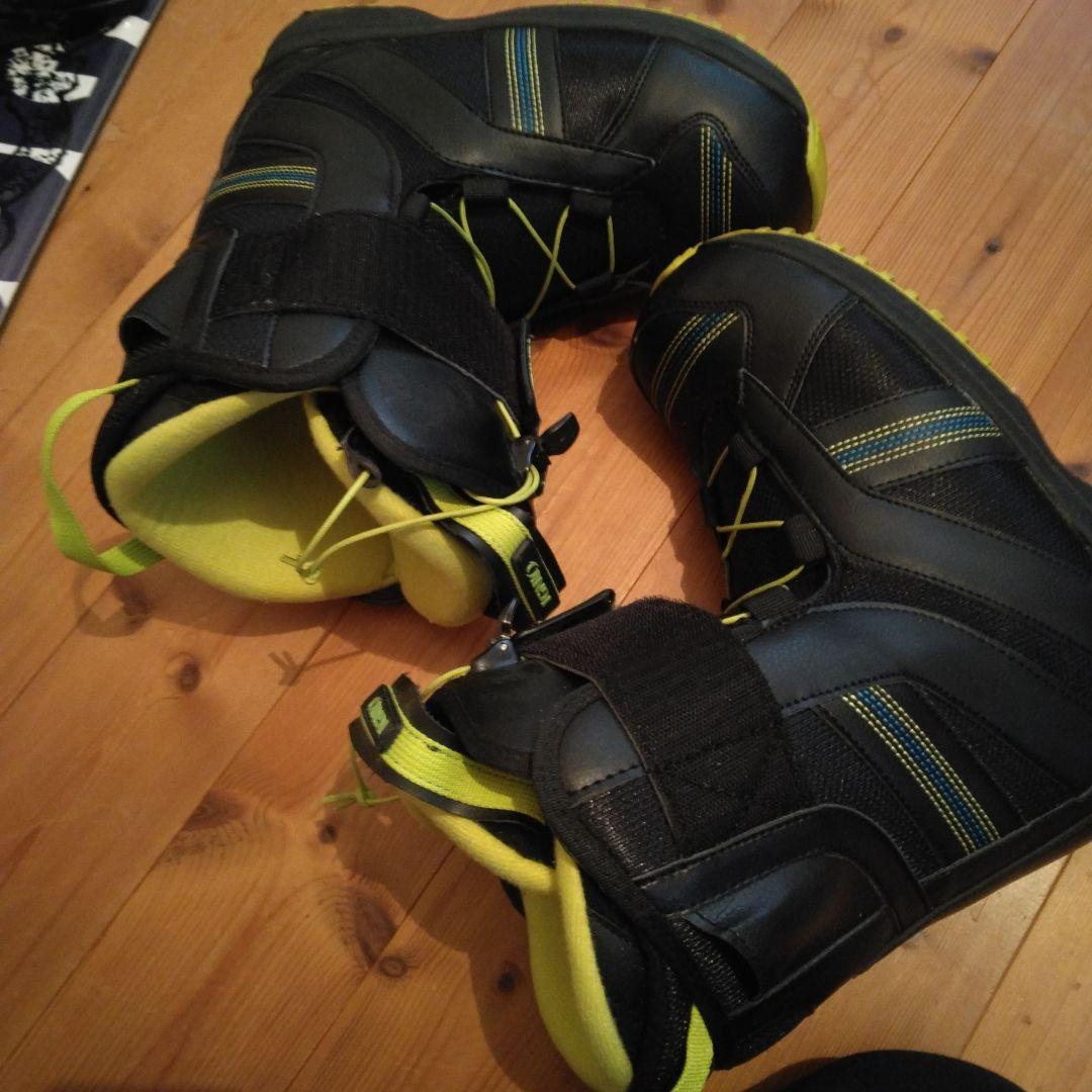 よ*の様 IGNO GRAVIS ROCKER スノーボードとブーツセット