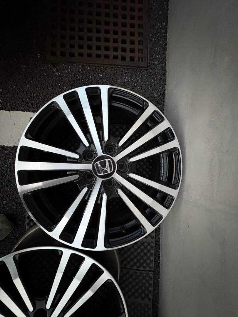 【おおもり】rc1 オデッセイ アブソルート純正18インチアルミ