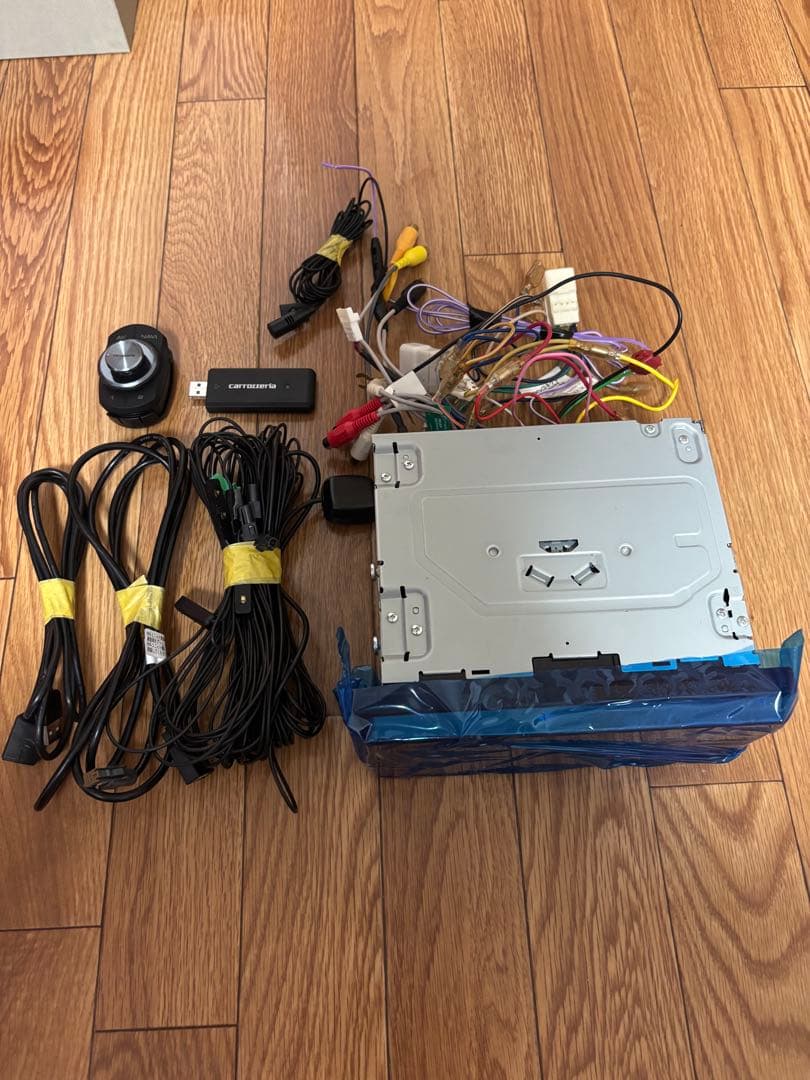 カーナビAVIC-CW911-DC 7V型カロッツェリア carrozzeria