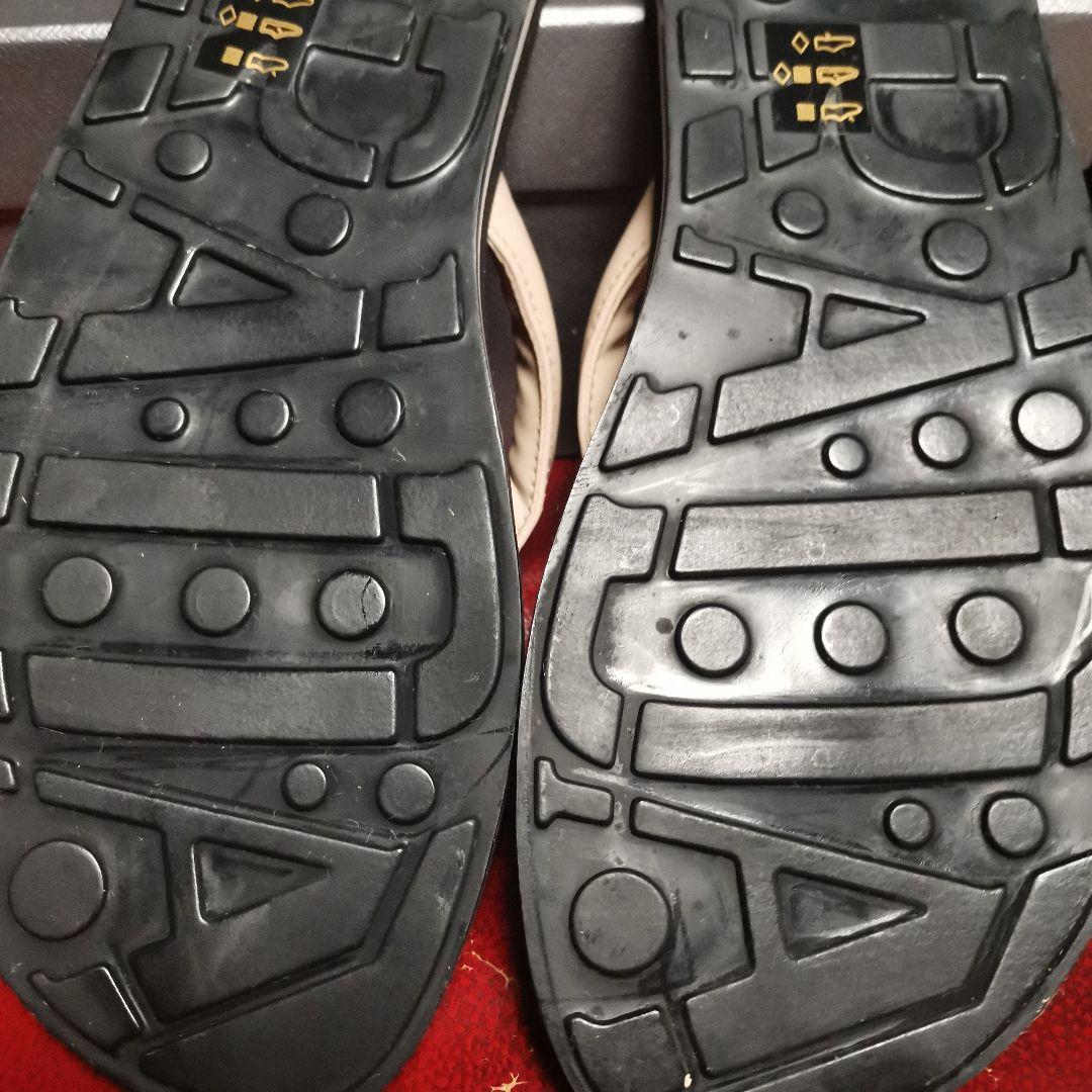 PRADA ビーチサンダル 黒/ベージュピンク