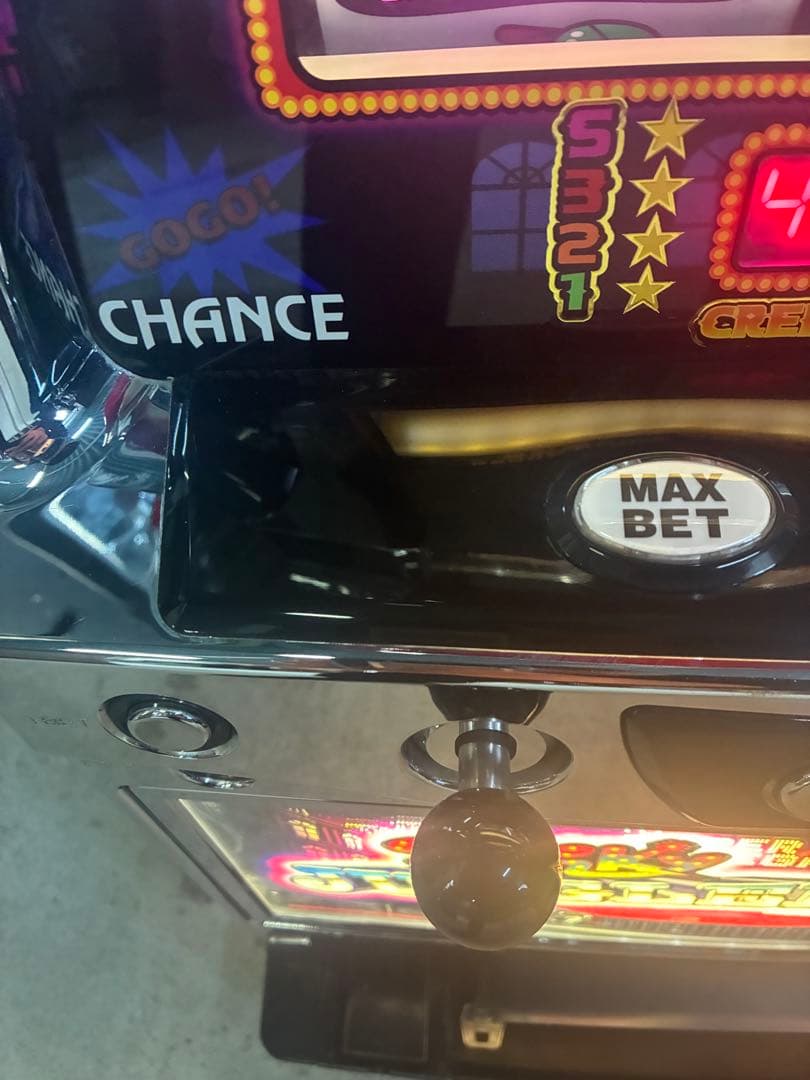 UwU　ファンキージャグラー　5号機　実機