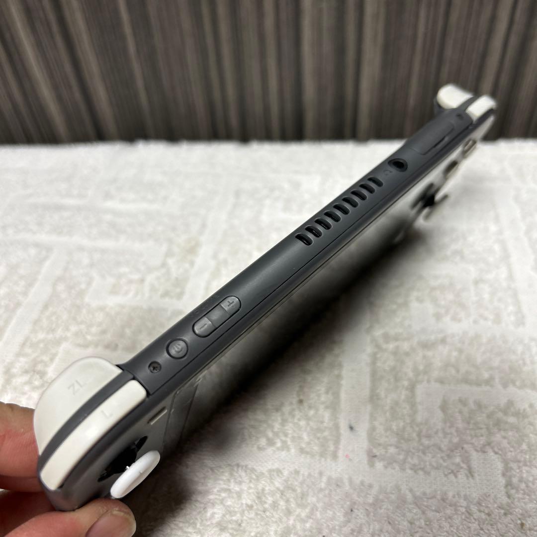 ジャンク　Switch Lite 新品シェルと充電器付き