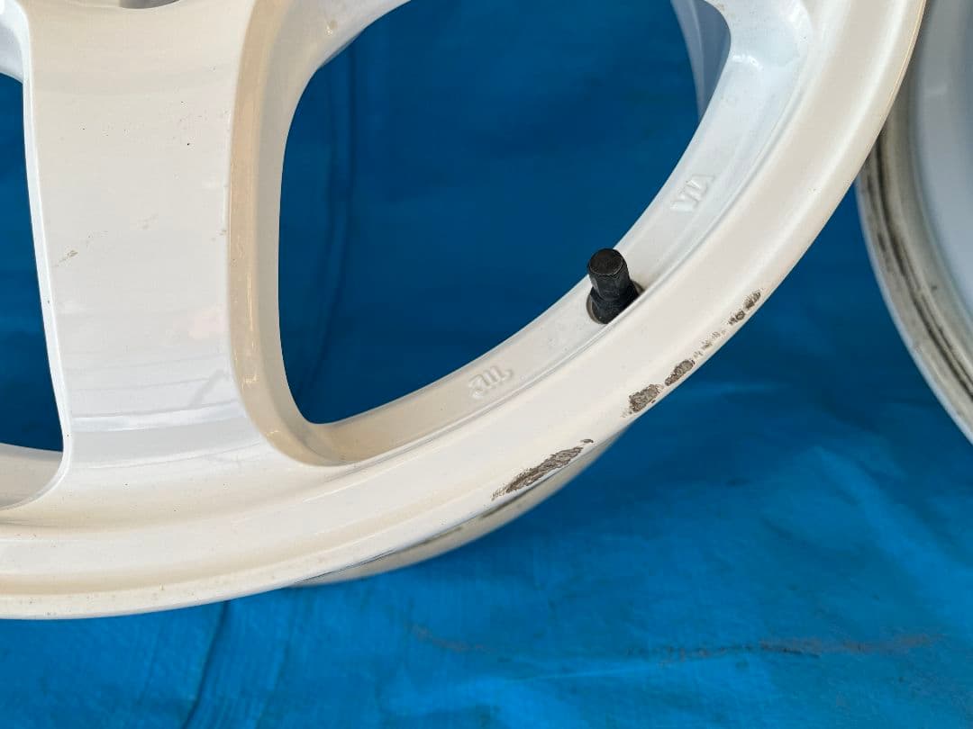 ENKEI エンケイ PF05 17×7.0J 45 PCD114.3 5穴