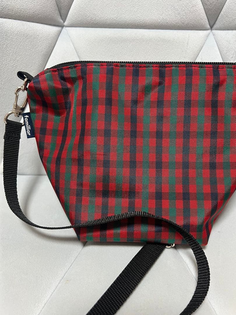 ファミリア　舟形ポシェット