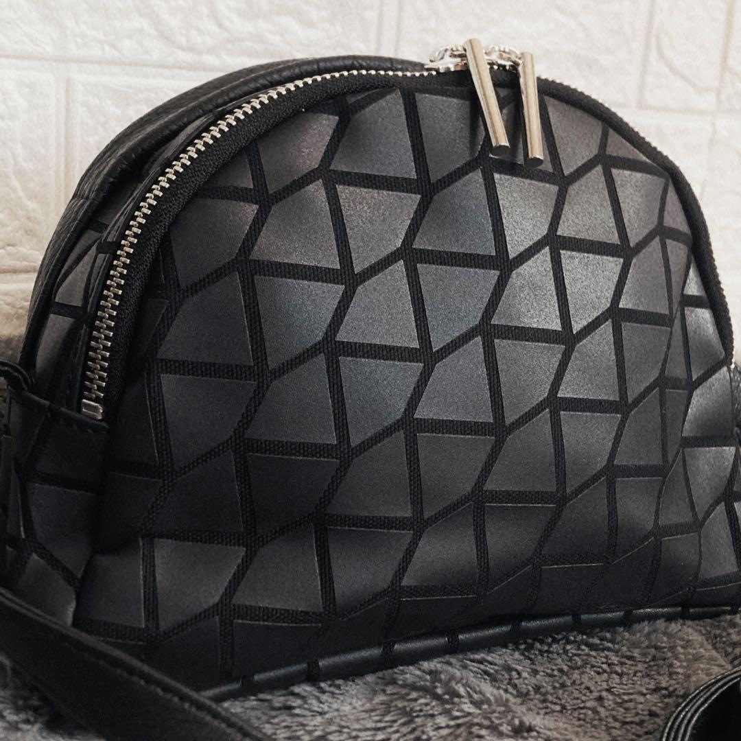 バ*ビ様 chi.wata 半円ショルダー ブラック