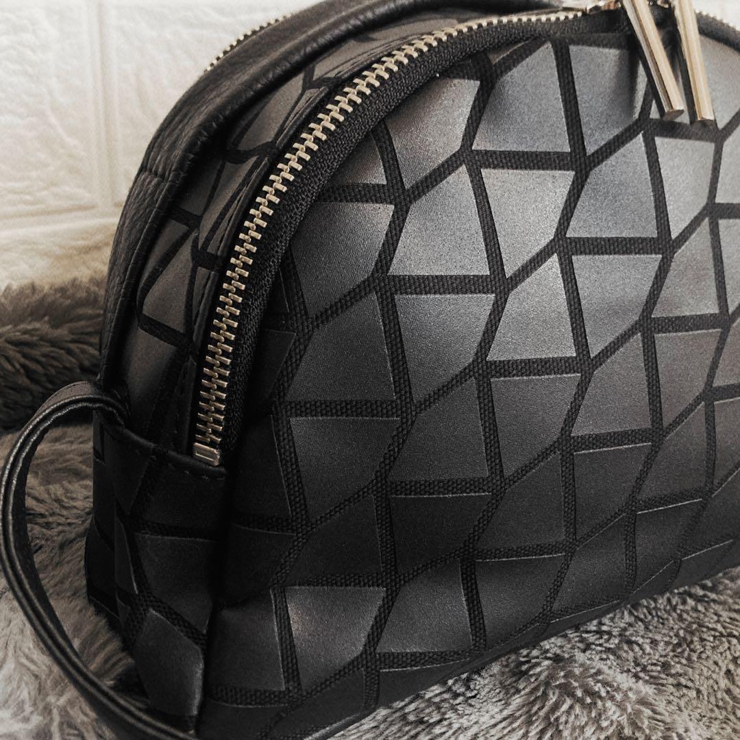 バ*ビ様 chi.wata 半円ショルダー ブラック