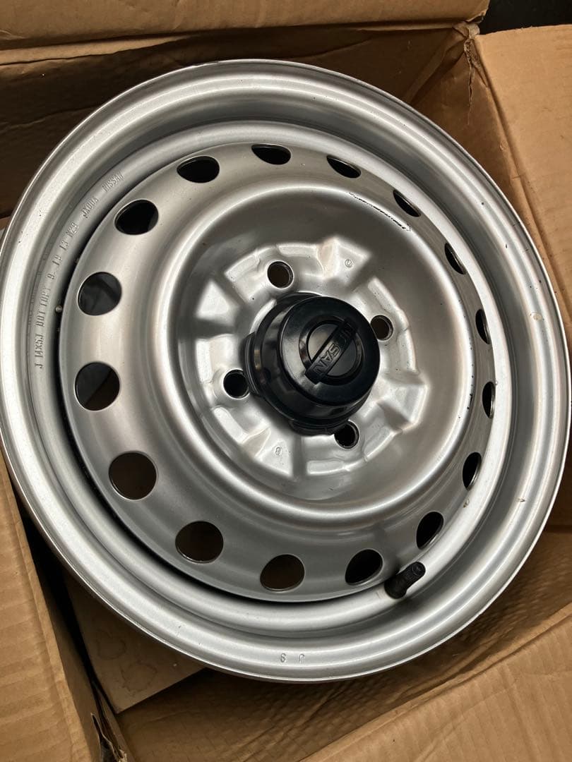 NV200 日産 バネット 新車外し 純正　ホイール 美品