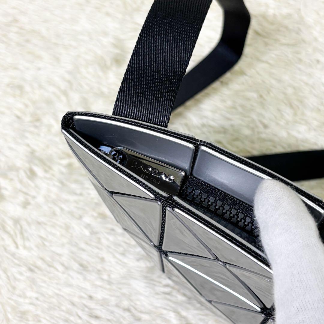 【未使用】イッセイミヤケ バオバオ ルーセント ショルダーバッグ シルバー