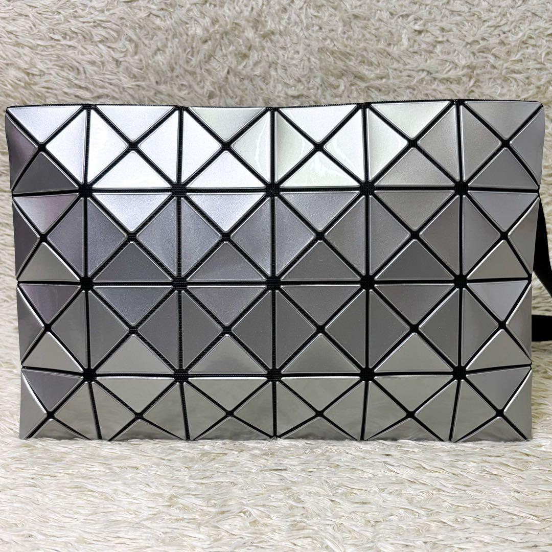 【未使用】イッセイミヤケ バオバオ ルーセント ショルダーバッグ シルバー