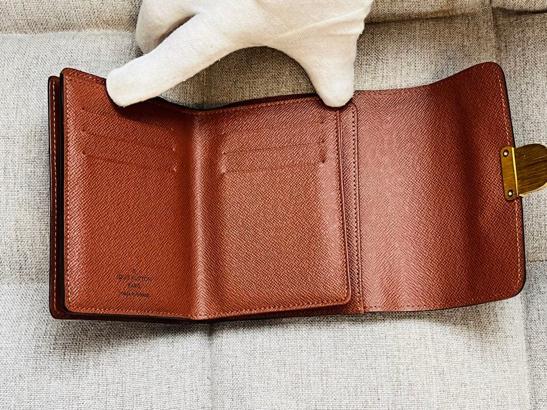 【良品】ルイヴィトン モノグラム 2つ折り財布 カード9 大容量 LV金具付き