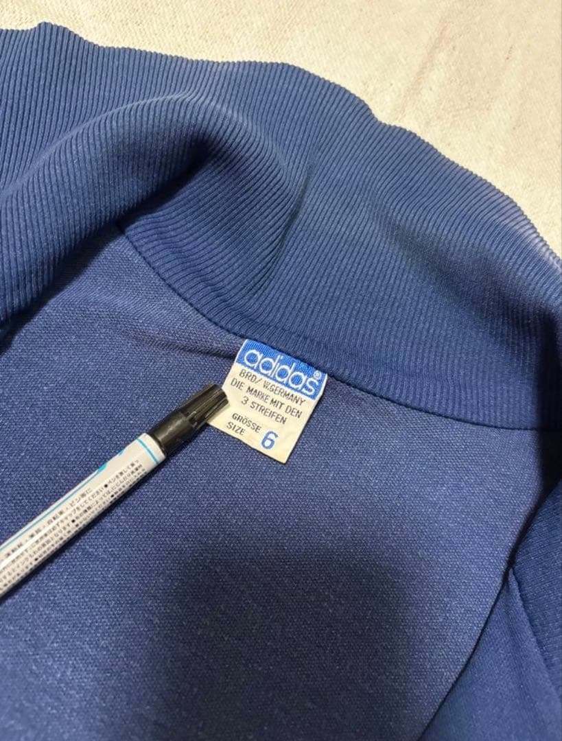 と*ん様 【激レア6号】adidas ネイビートラックジャケット