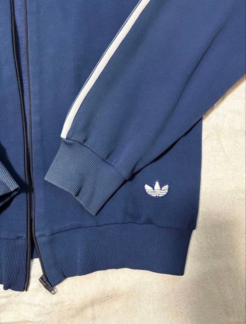 と*ん様 【激レア6号】adidas ネイビートラックジャケット