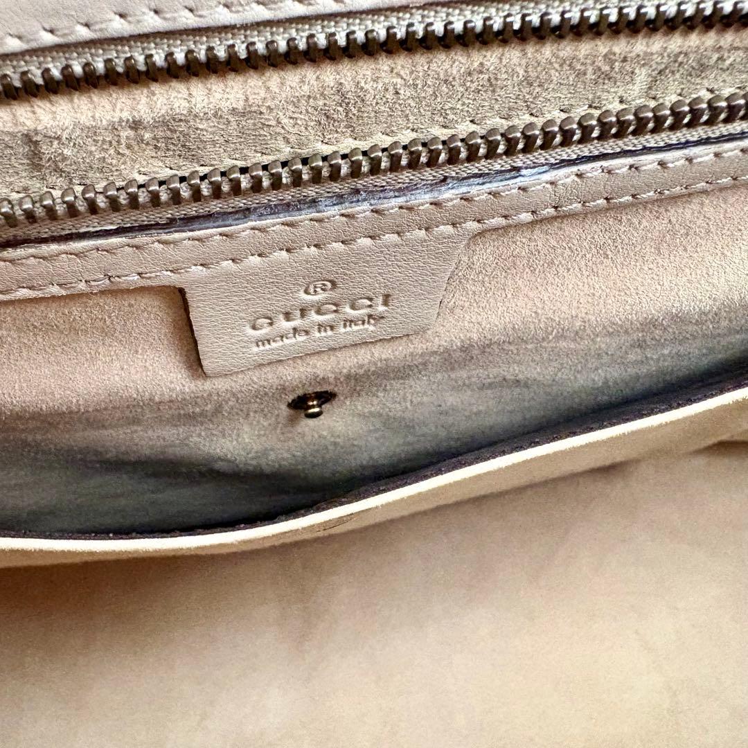 【週末値下げ！正規品】GUCCI グッチ レオパード柄 ショルダーストラップ付