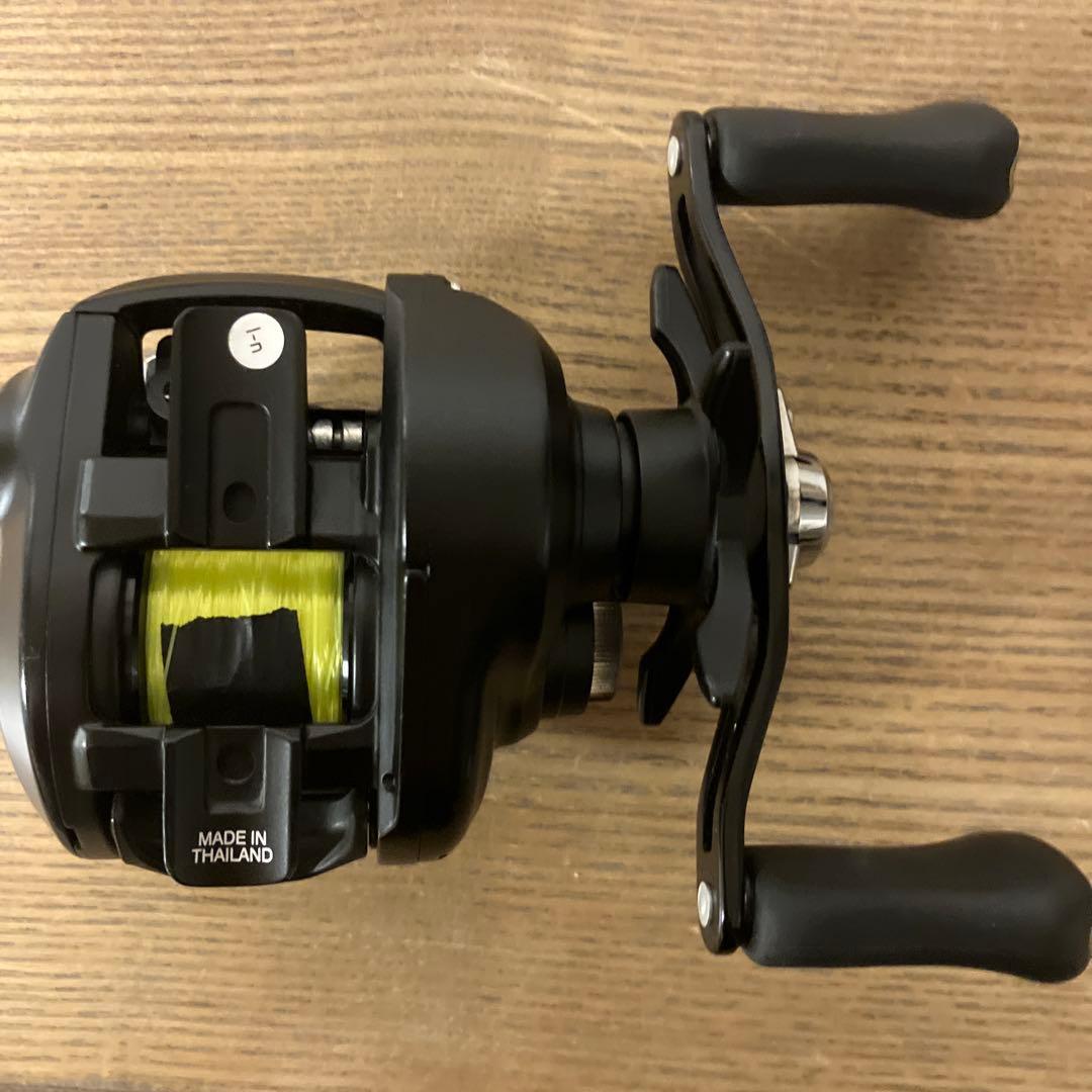 タトゥーラ 8.1 ベイトリール 黒