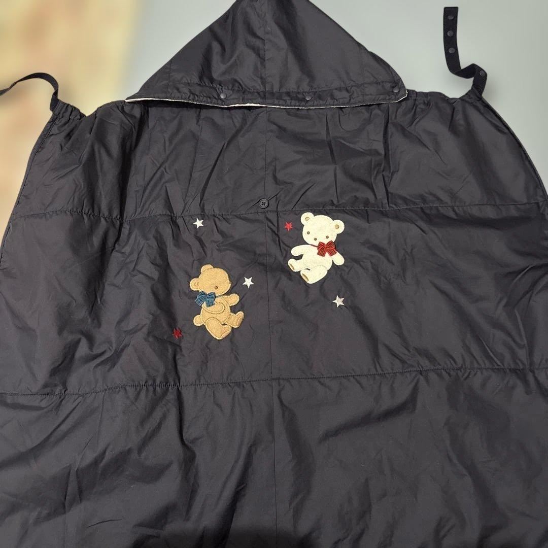 familiar クマ刺繍 フード付きおくるみ 抱っこ紐、ベビーカーに