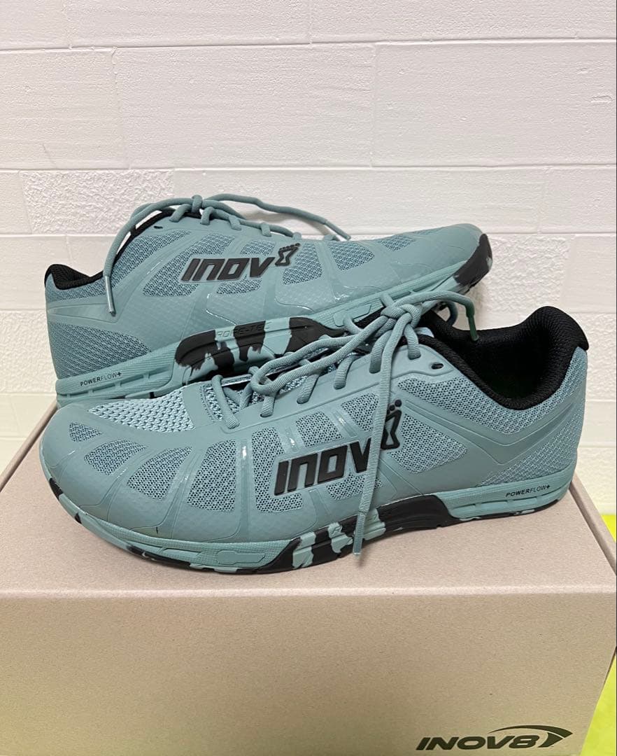 INOV-8 F-LITE 235 V3 トレーニングシューズ