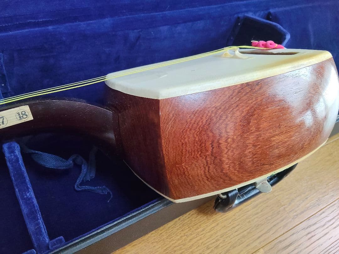 三味線　細棹　ハードケース付き　年代物　ヴィンテージ　昭和