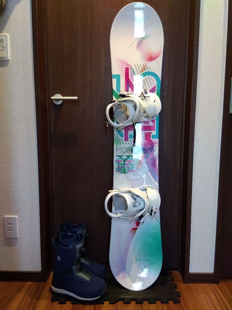 【3点セット 送料込み】 MORROW 144 レディース スノーボードセット