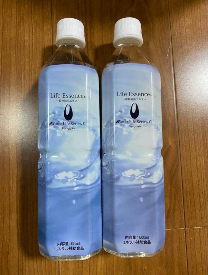 ライフエッセンス　ミネラルウォーター 600ml 2本セット