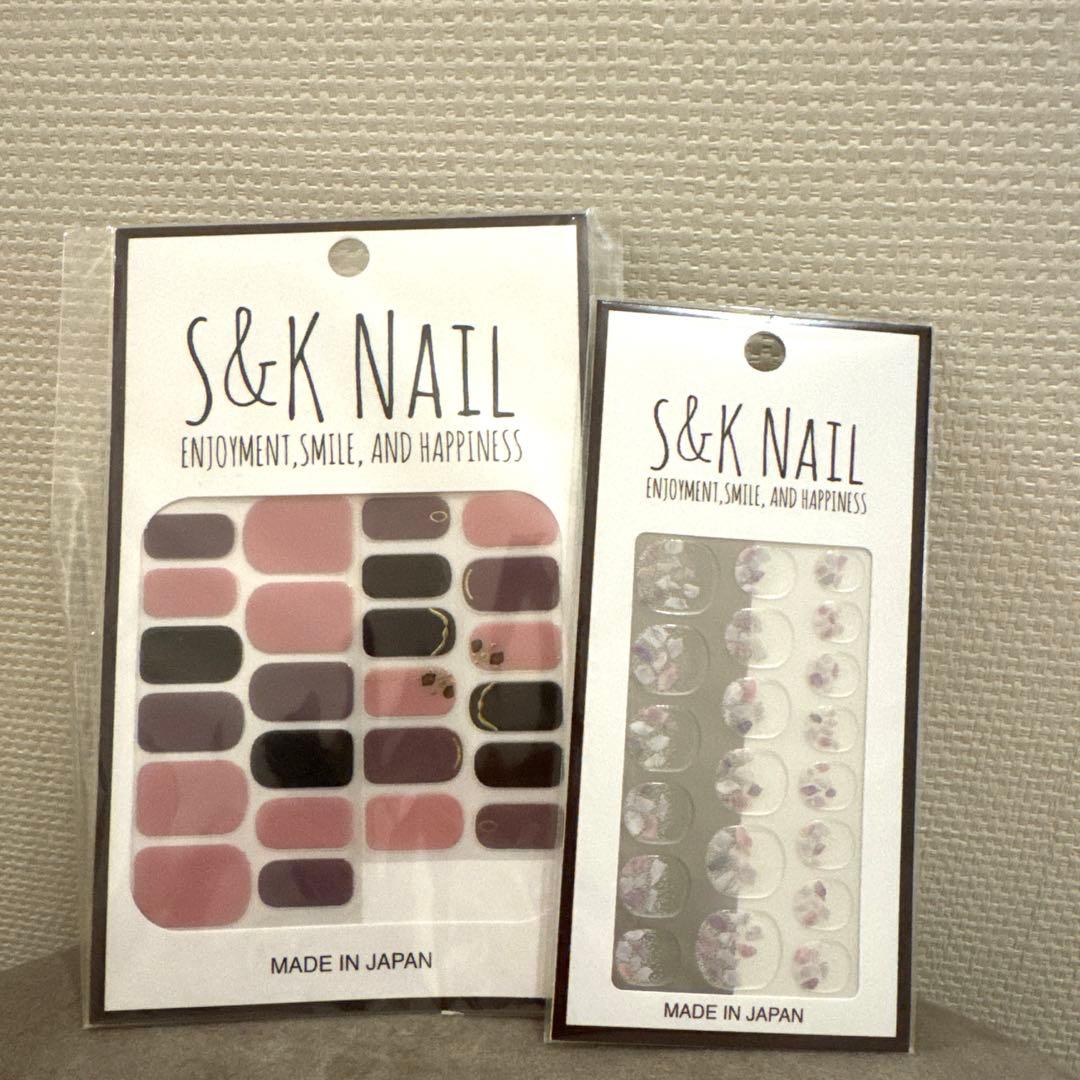 ネイルシール　マニキュアシール　等　37点まとめ売り