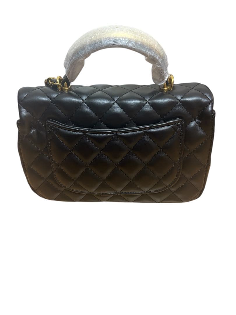 希少CHANEL MAKEUP キルティングバッグゴールドチェーン　非売品